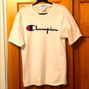 Champion T-shirt